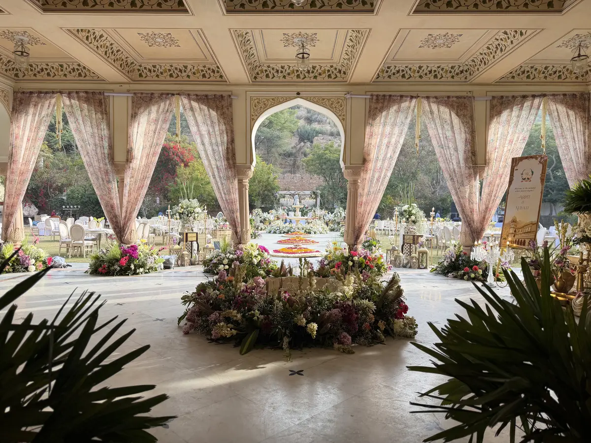 Outdoor Wedding Decor